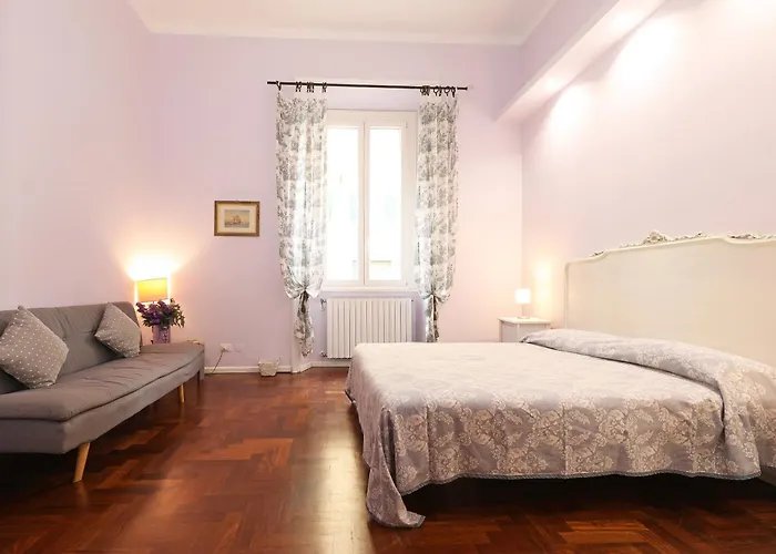 Arcudi Romance Home